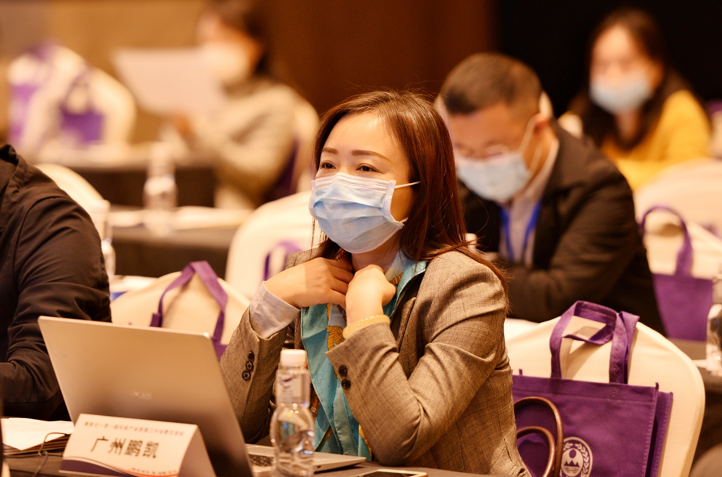 鵬凱環(huán)境總經(jīng)理助理譚煜女士應(yīng)邀出席